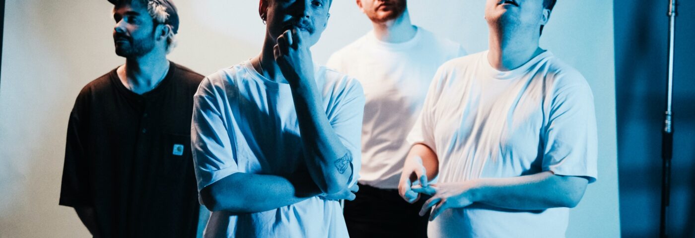 Bdrmm annonce un nouvel album « Microtonic » avec le single atmosphérique « John On The Ceiling » et une tournée au Royaume-Uni et en Europe en 2025