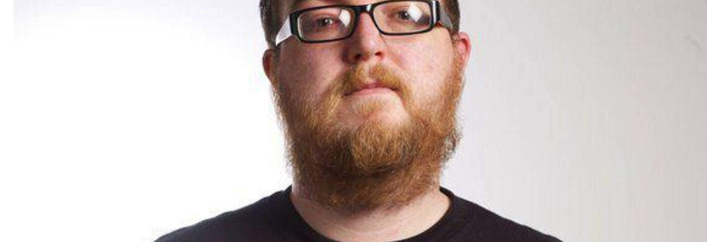 Hommages rendus après le décès de l'ancien journaliste du NME James McMahon : « Ses paroles comptaient »