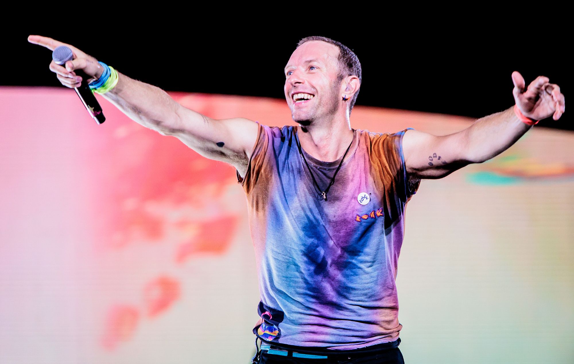 Chris Martin de Coldplay se produit en 2023