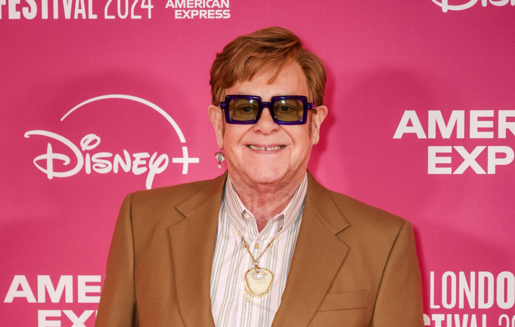 Elton John assiste aux débuts européens d'Elton John : Never Too Late dans le cadre du London Film Festival au Southbank Centre - Royal Festival Hall le 10 octobre 2024 à Londres, en Angleterre. (Photo de Tim P. Whitby/Getty Images pour Disney)