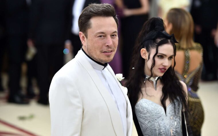 Grimes insiste dans un tweet adressé à Azealia Banks sur le fait qu'elle n'a pas été « larguée » par Elon Musk