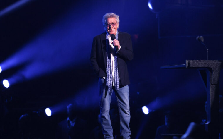 Roger Daltrey qualifie le budget du gouvernement britannique de « coup de pied dans les couilles » pour le secteur caritatif