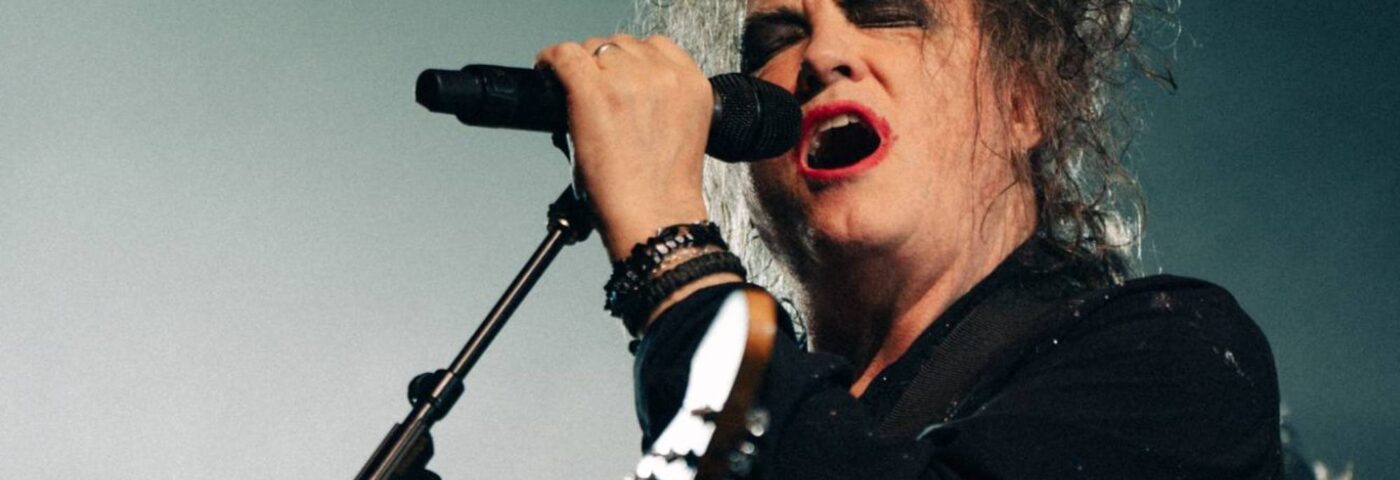 The Cure sortira le spectacle de lancement 'Songs Of A Lost World' à Londres sous forme d'album live