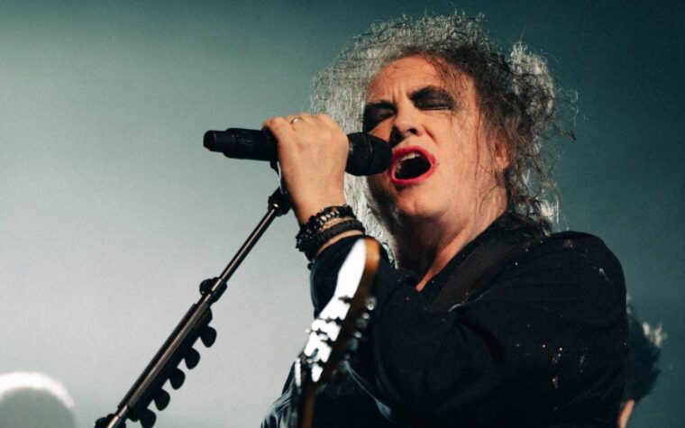 The Cure sortira le spectacle de lancement 'Songs Of A Lost World' à Londres sous forme d'album live