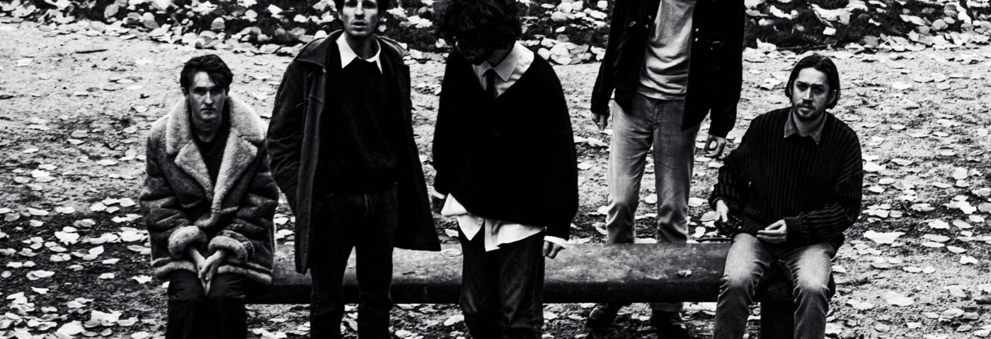 Swim Deep annonce des concerts « intimes » au Royaume-Uni avec Bill Ryder-Jones à la guitare et partage son nouveau single « Hard To Come Back »