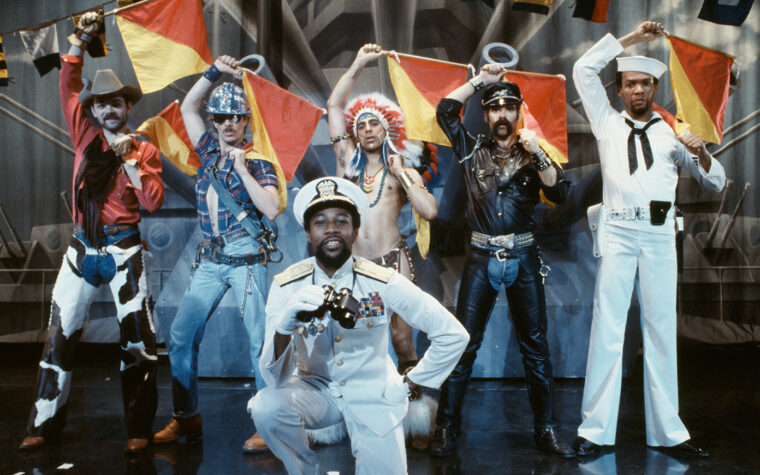 Un ancien membre de Village People répond au fondateur qui nie que le « YMCA » soit un « hymne gay »