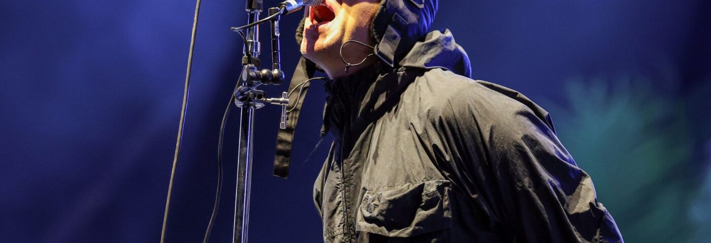 Liam Gallagher remporte le PETA Award pour avoir adopté un chien sans abri