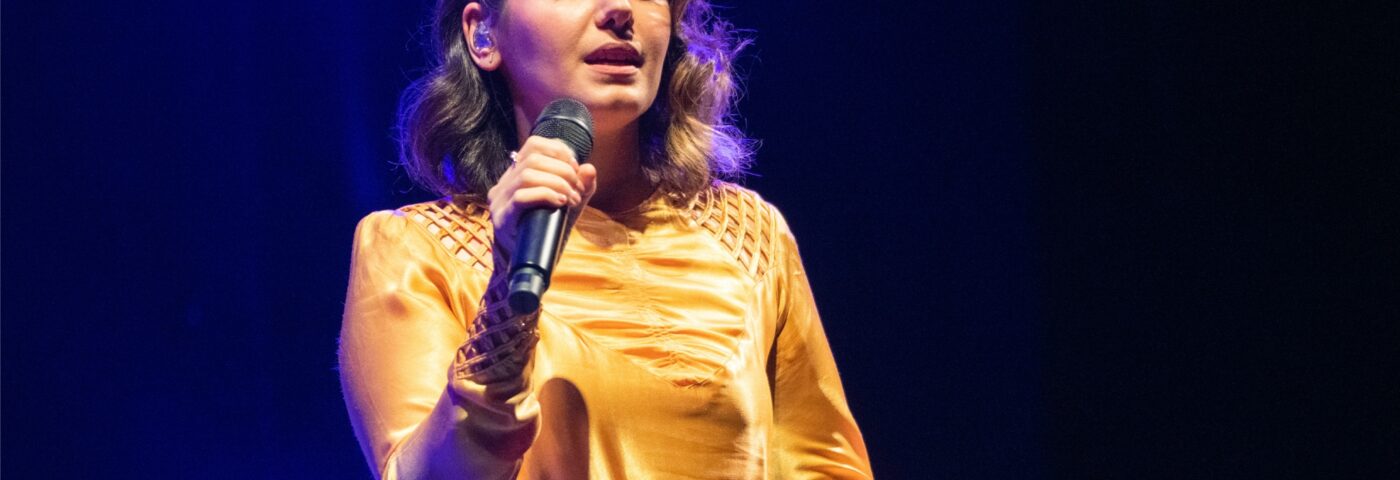 Katie Melua sur les « petits signes avant-coureurs » après avoir souffert d'une dépression psychotique aiguë due à l'industrie musicale et aux tournées