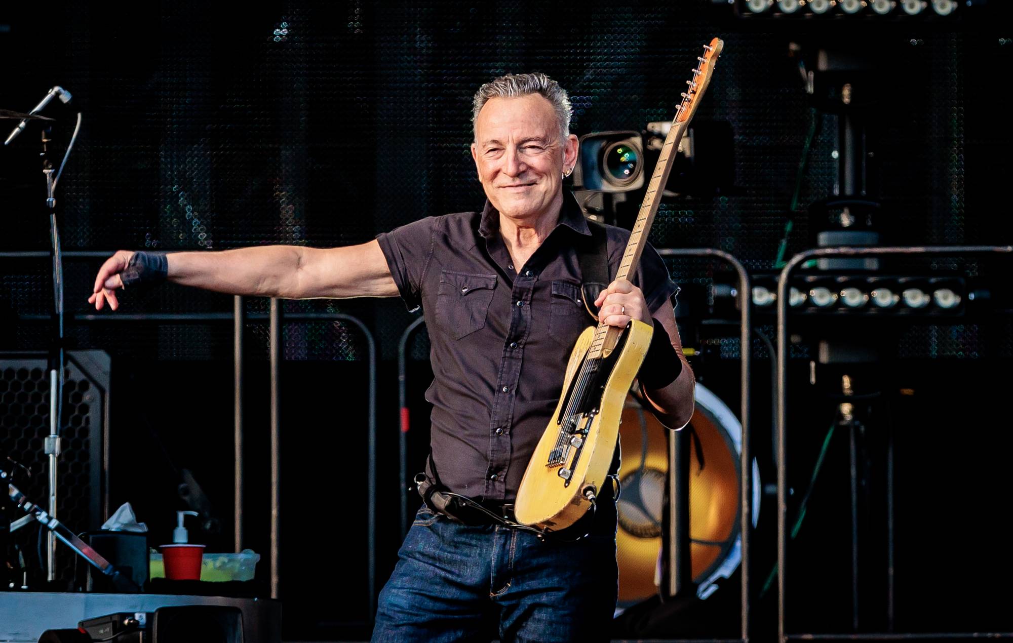   Bruce Springsteen se produit avec The E Street Band à l'Autodromo Nazionale Monza le 25 juillet 2023 à Monza, en Italie. (Photo de Sergione Infuso/Corbis via Getty Images)