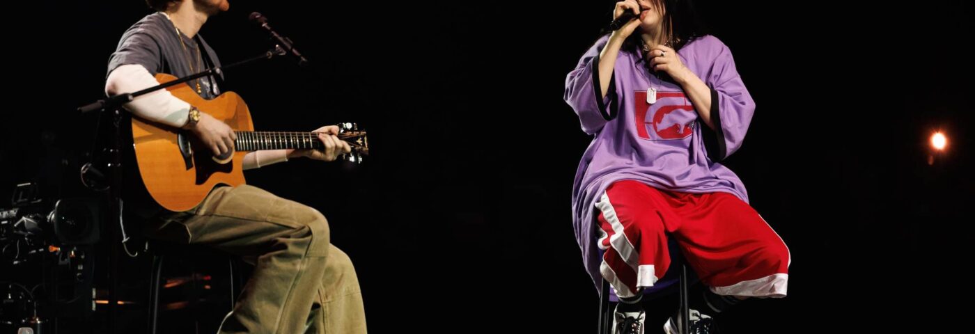 Regardez Billie Eilish et Finneas enseigner aux enfants de première année comment « écrire une chanson à succès »