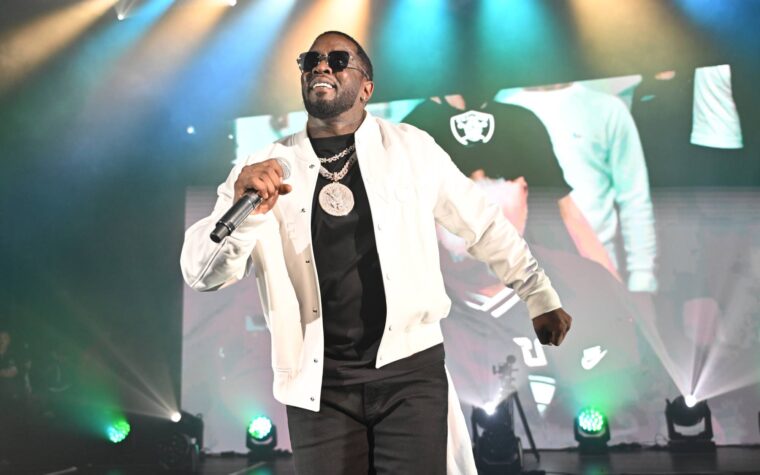 L'ex-assistant de Sean "Diddy" Combs affirme qu'il a été forcé de nettoyer après les soirées "Wild King Night"