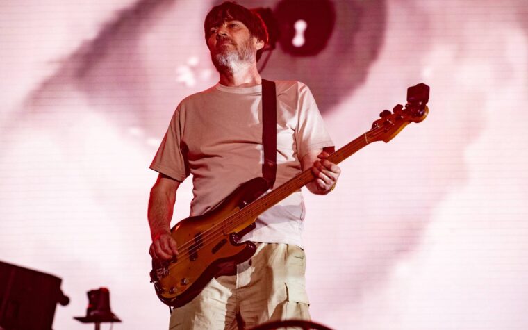Alex James a « fondu en larmes » lorsqu’il a vu sa fille adolescente au spectacle de retrouvailles Blur