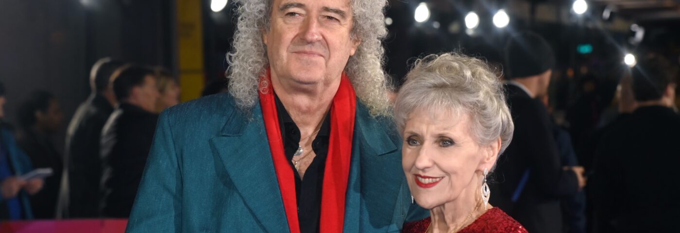 Anita Dobson fait le point sur l'état de santé de Brian May, de Queen's, après un AVC