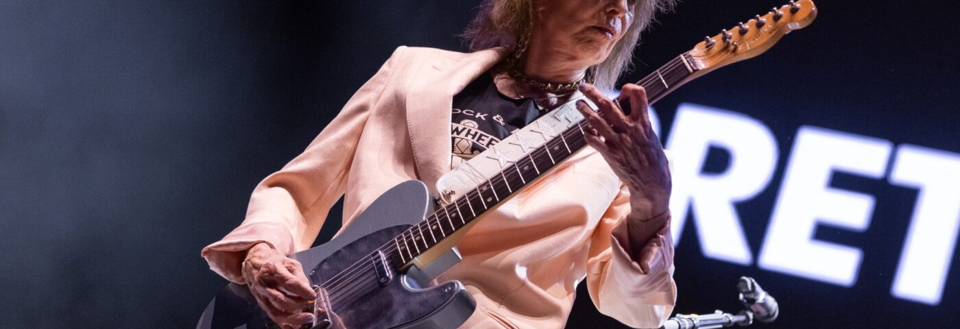 Chrissie Hynde présente des excuses partielles pour les règles qu'elle a fixées pour les spectateurs au premier rang