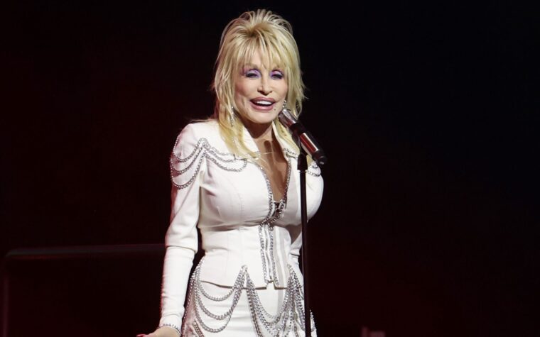 Dolly Parton annonce un casting ouvert pour "Dolly : An Original Musical"