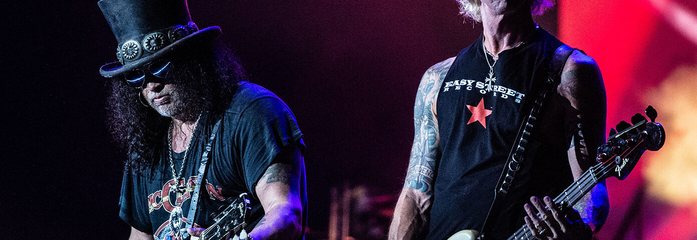 Duff McKagan et Slash sortent le nouveau single « I Can Breathe » pour le projet caritatif Gibson
