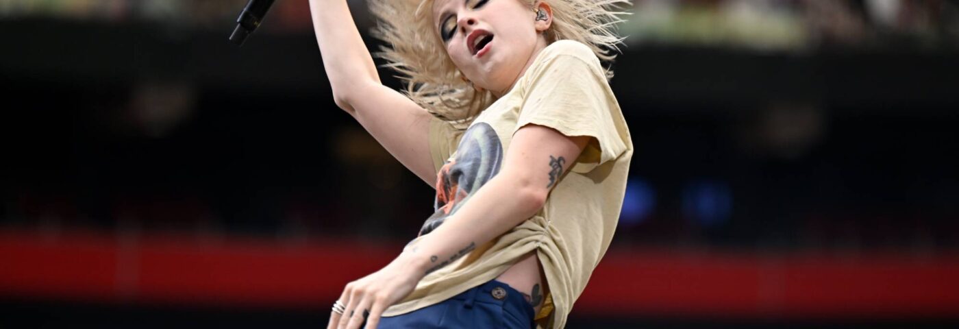 Hayley Williams de Paramore taquine ses expositions personnelles pour 2025