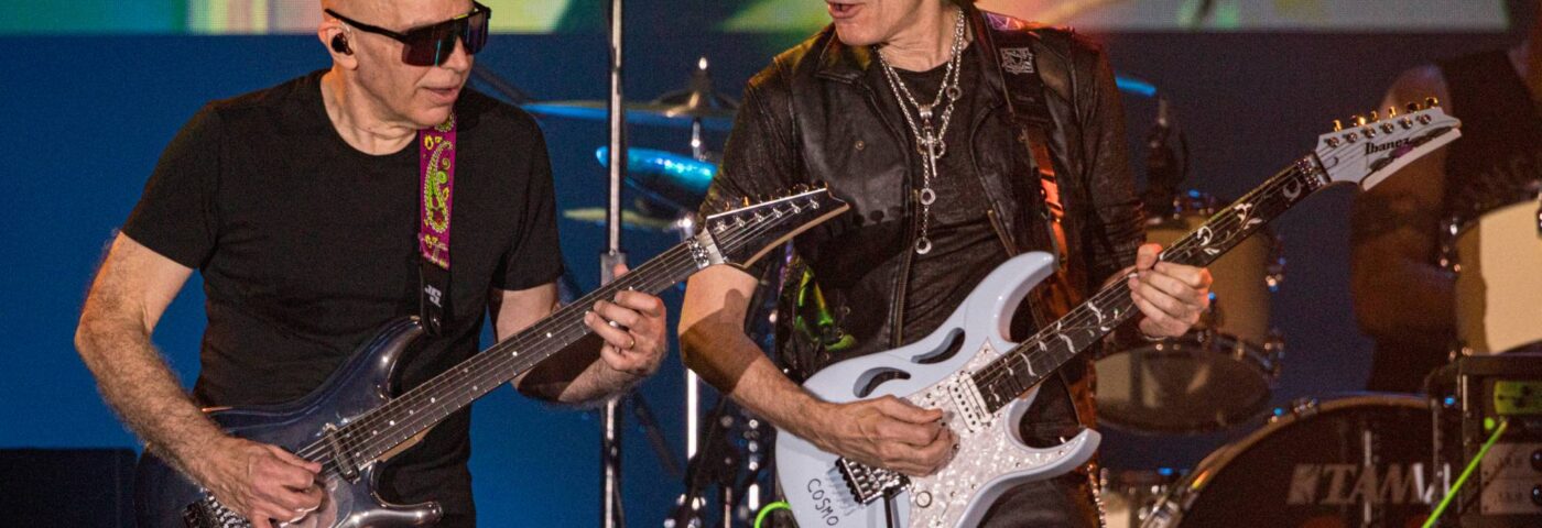 Joe Satriani et Steve Vai annoncent une tournée au Royaume-Uni et en Europe en 2025 sous le nom de Satchvai Band