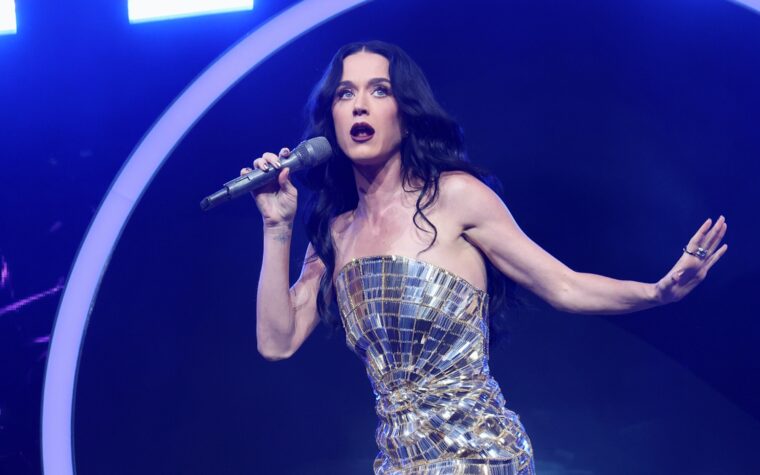 Katy Perry partage son album "1432" prolongé avec quatre nouvelles chansons