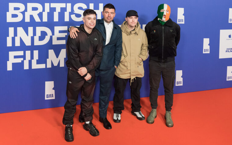 Kneecap remporte sept prix BIFA pour son biopic, dont celui d'acteur principal conjoint