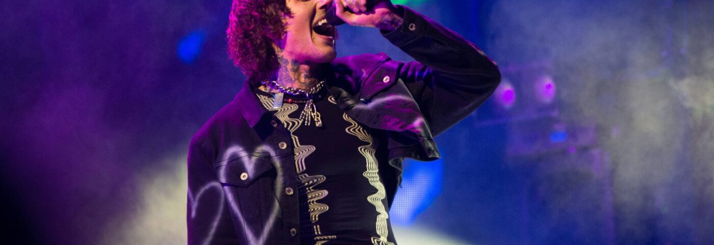 Oli Sykes de Bring Me The Horizon « aimerait sortir de la nouvelle musique », taquine « NeX GEn: Director's Cut »
