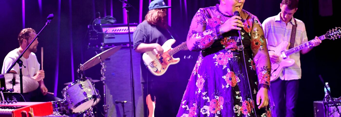 Regardez les Alabama Shakes se réunir lors d'un premier spectacle surprise en plus de sept ans