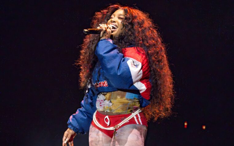 SZA dit qu'encore plus de nouvelles musiques arriveront quelques heures seulement après la sortie de l'album de luxe "Lana"