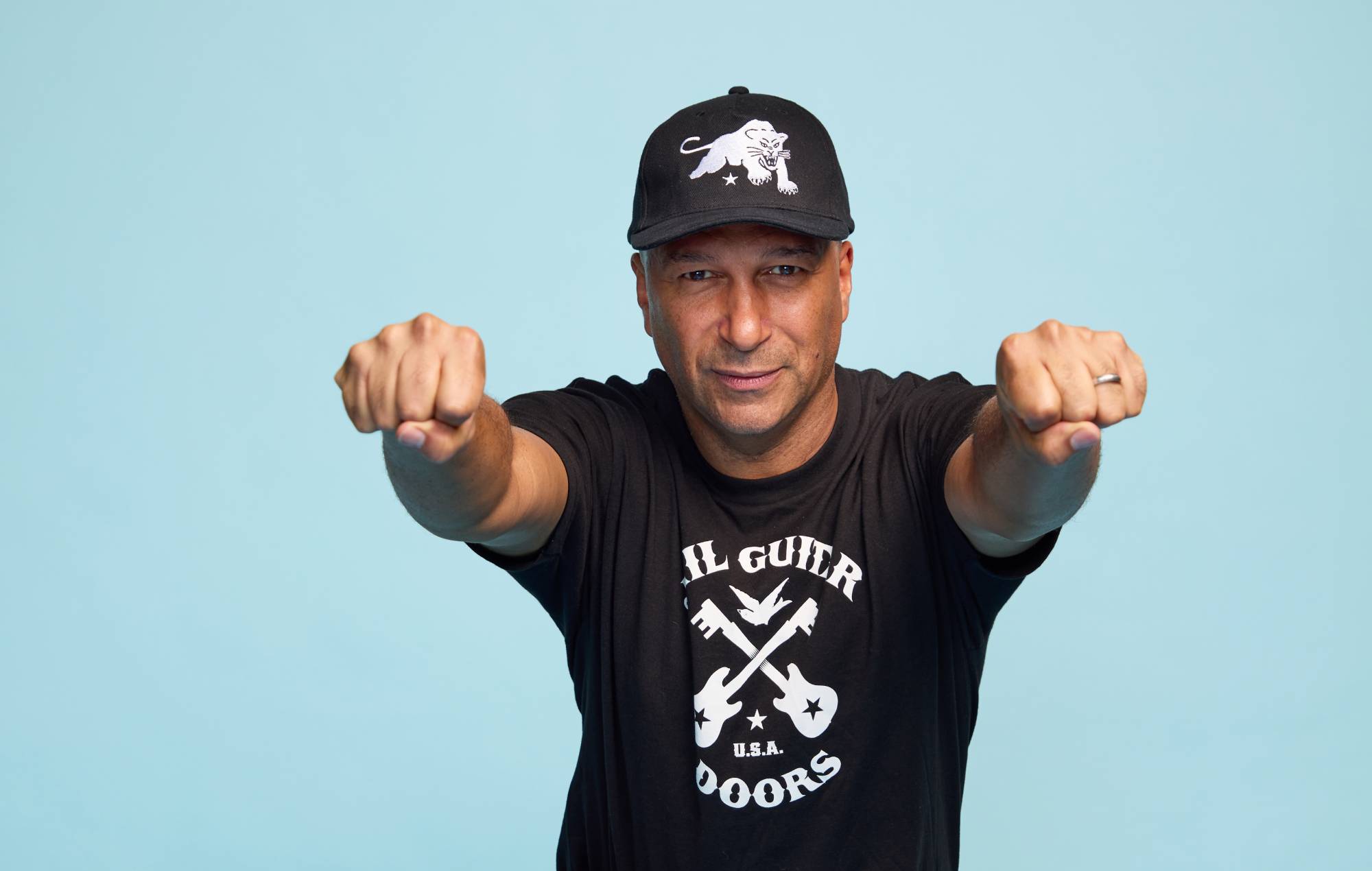 Tom Morello pose pour un portrait lors de la cérémonie d'intronisation au Rock & Roll Hall Of Fame 2024. (Photo de Sara Jaye/Getty Images pour le Temple de la renommée du rock and roll)