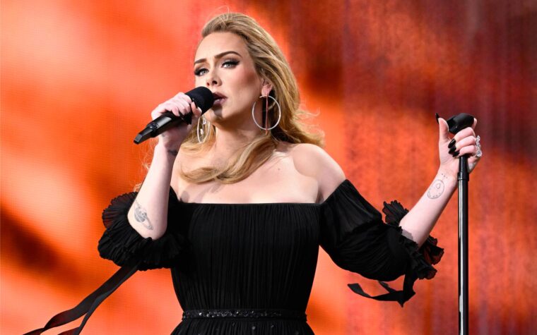 Un compositeur de samba brésilien poursuit Adele en justice pour "Million Years Ago" : "C'est un plagiat flagrant"