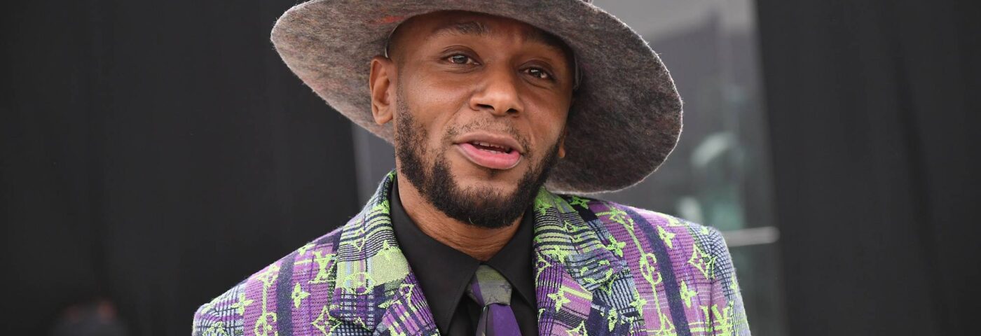 Yasiin Bey (FKA Mos Def) annonce la diffusion en direct de « Money Christmas » pour lancer son premier matériel solo en cinq ans