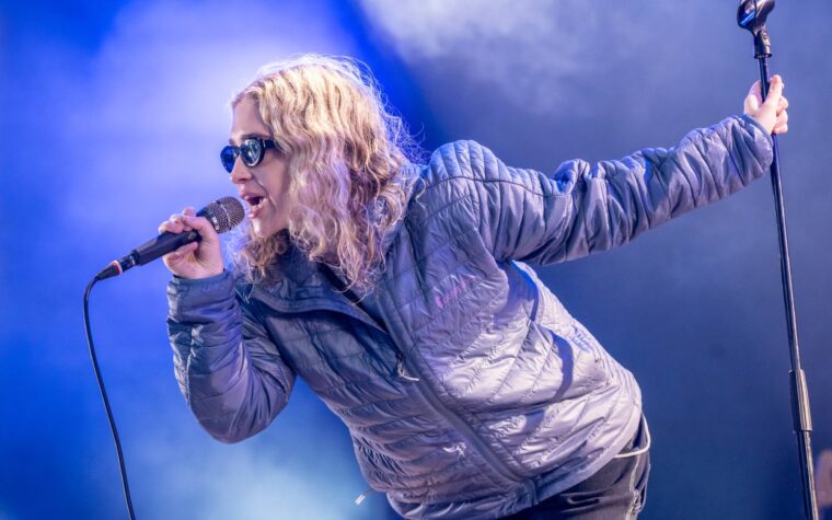 Blondshell annonce une tournée mondiale pour 2025 – comprenant des dates au Royaume-Uni et en Europe