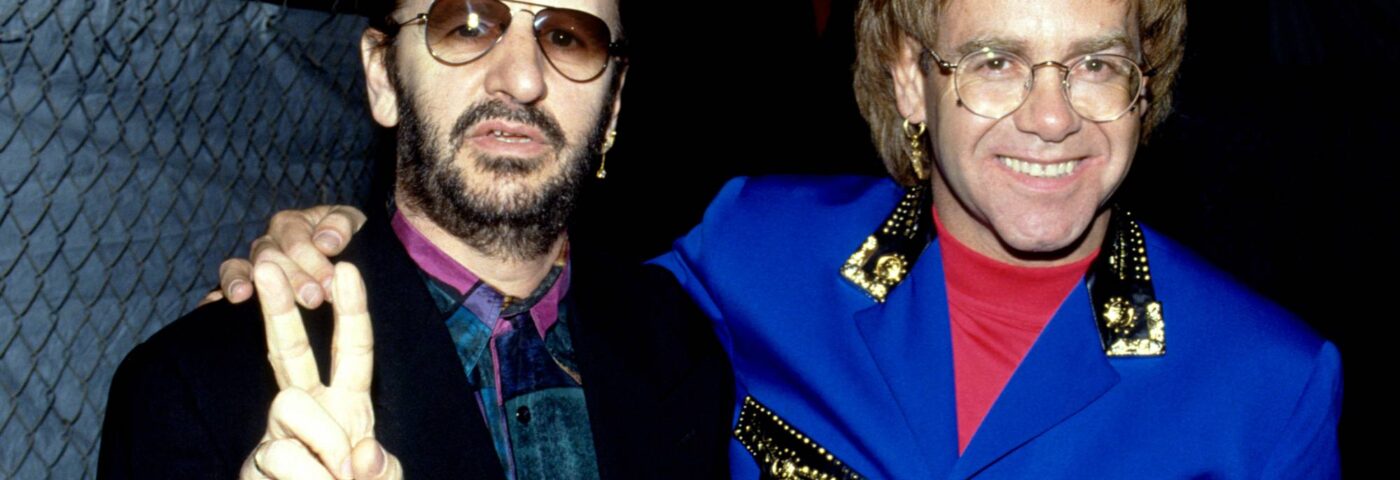 Ringo Starr dit qu'il a quitté un concert d'Elton John avec la mère de Sir Elton parce qu'ils ne connaissaient aucune chanson