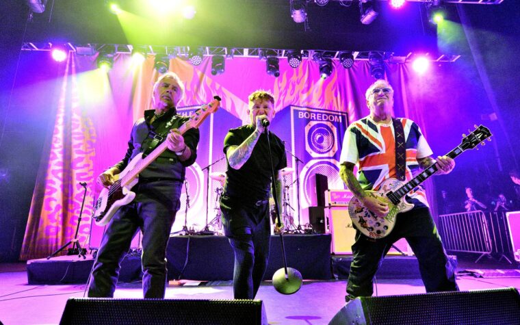 Steve Jones de Sex Pistols sur John Lydon et session d'écriture Alex Turner mis au rebut