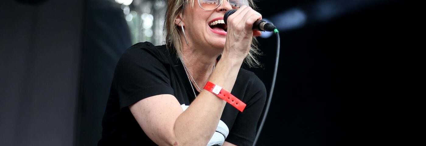 Louise Wener de Sleeper dit que Britpop « implosé » après être devenu « embarrassé d'elle-même »