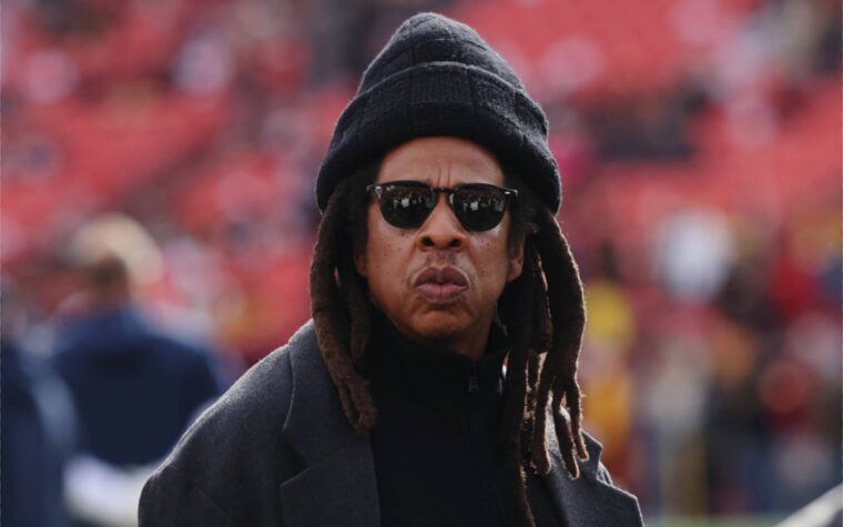 Jay-Z frappe à l'avocat de l'accusateur de viol pour "se tromper de base"
