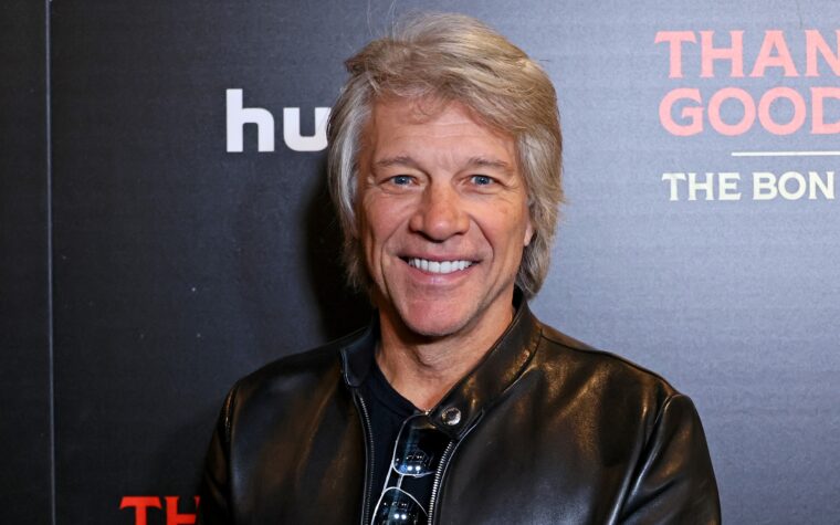 Bon Jovi annonce un nouveau livre d'anthologie 'Bon Jovi : Forever'