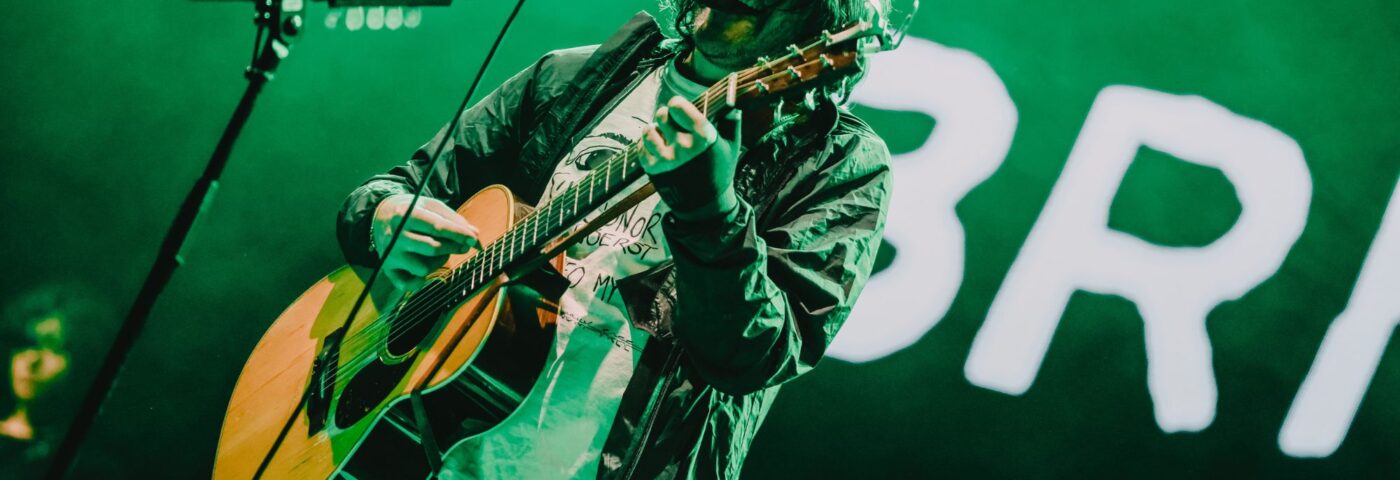 Bright Eyes annonce une tournée au Royaume-Uni et en Europe pour l'été 2025
