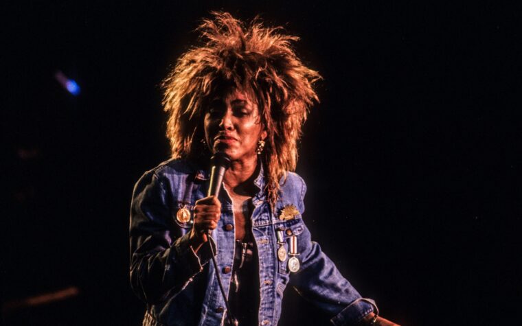 Écoutez la nouvelle chanson inédite de Tina Turner, « Hot For You Baby »