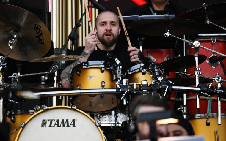 Eloy Casagrande de Slipknot explique que le nouveau masque est hommage à Joey Jordison et à la culture brésilienne