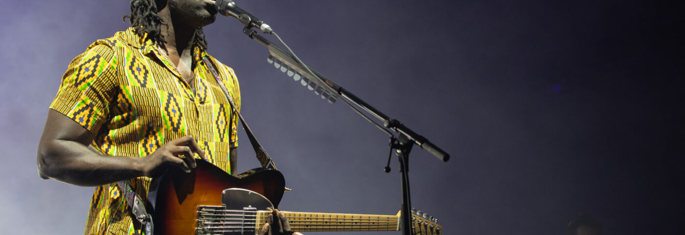 Everything Everything, professeur d'anglais, Mystery Jets et plus encore au programme complet du concert de Bloc Party Brighton 'On The Beach' 2025