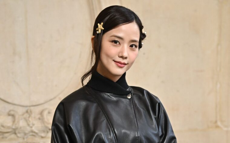 Le partenariat Jisoo Inks de BlackPink avec Warner Records pour la carrière solo