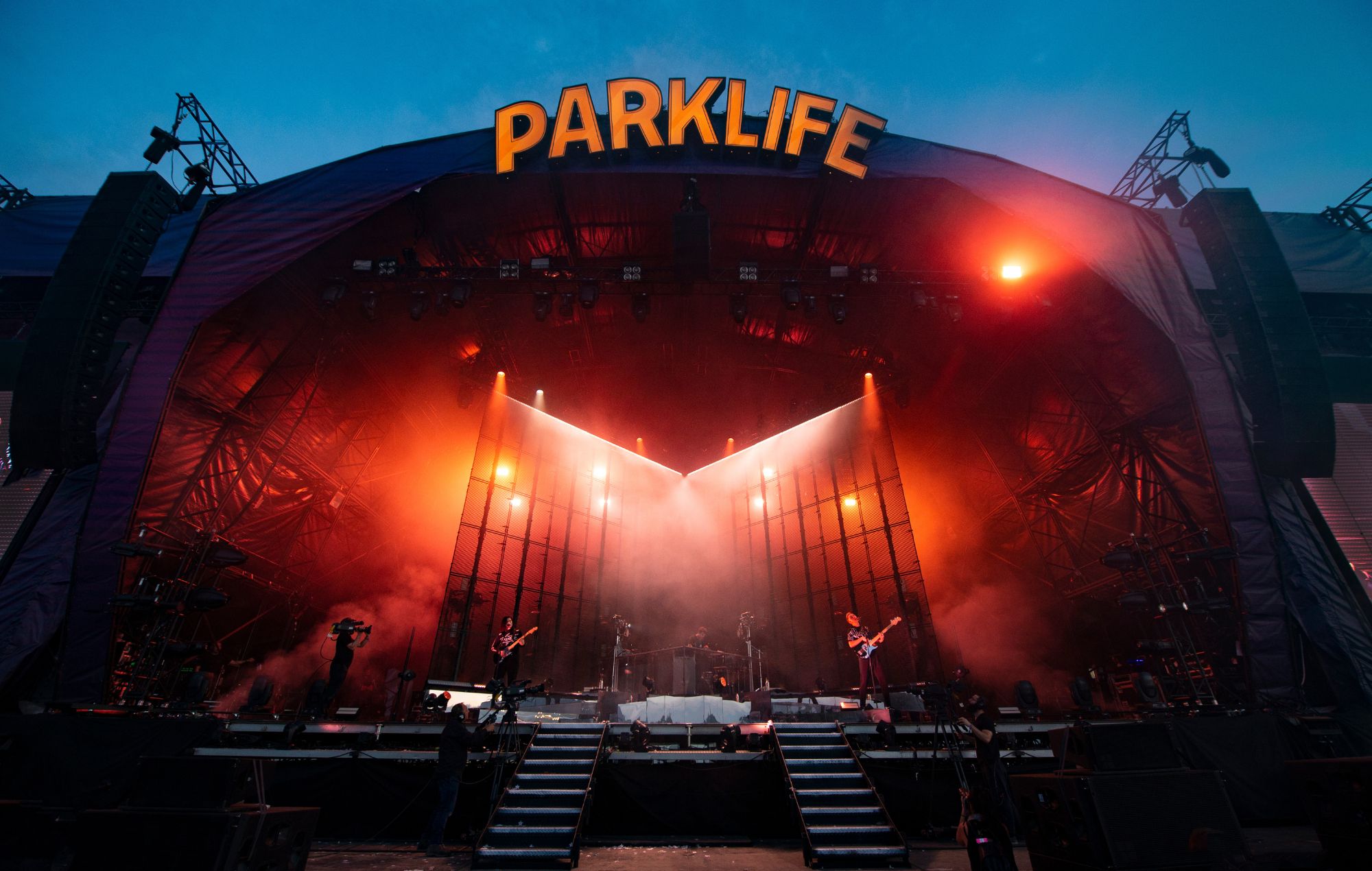 Le XX se produit sur la scène Parklife en 2018