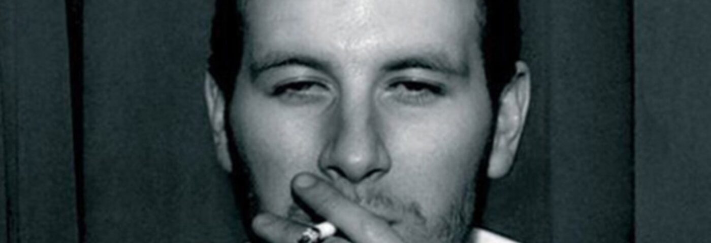 Les fans d'Arctic Monkeys viennent de découvrir ce que fait maintenant la star de la couverture du premier album, Chris McClure.