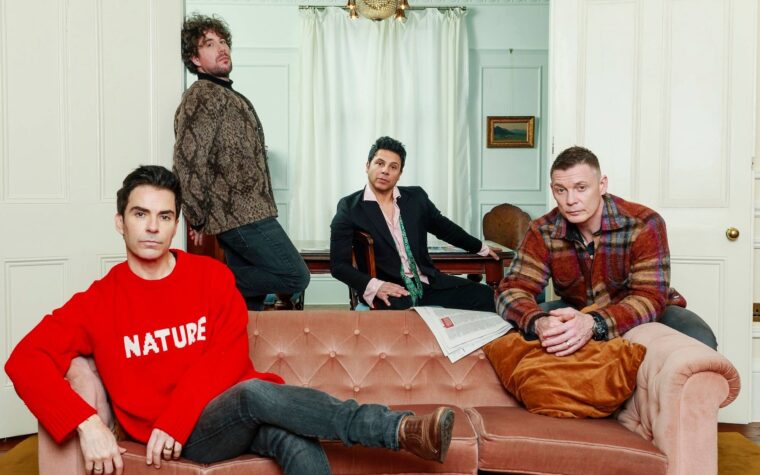 Les stéréophoniques annoncent le nouvel album «Make» Em Laugh, Make 'Eem Cry, Make' Eem Wait 'et partagent le single entraînant' Il y a toujours quelque chose ''