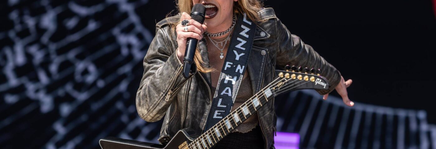 Lzzy Hale a rompu avec un mec parce qu'il s'était endormi pendant un concert de Tool