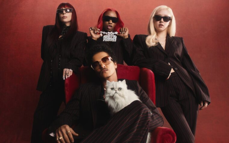 Regardez Bruno Mars et Sexyy Red s'associer avec Lady Gaga et le Rosé de Blackpink sur le nouveau single torride «Fat Juicy & Wet»