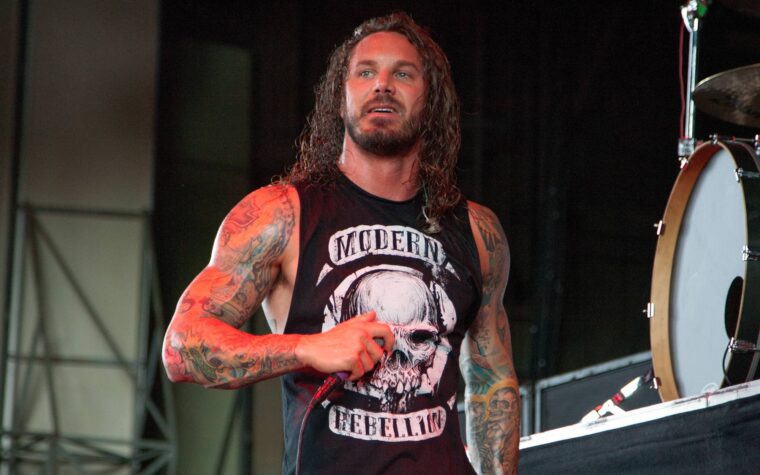 Tim Lambesis de As I Lay Dying donne sa première interview depuis sa séparation avec les membres du groupe : "Je ne veux pas de pitié"