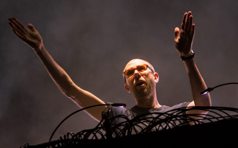 Tom Rowlands des Chemical Brothers crée la bande originale de la nouvelle série Mussolini