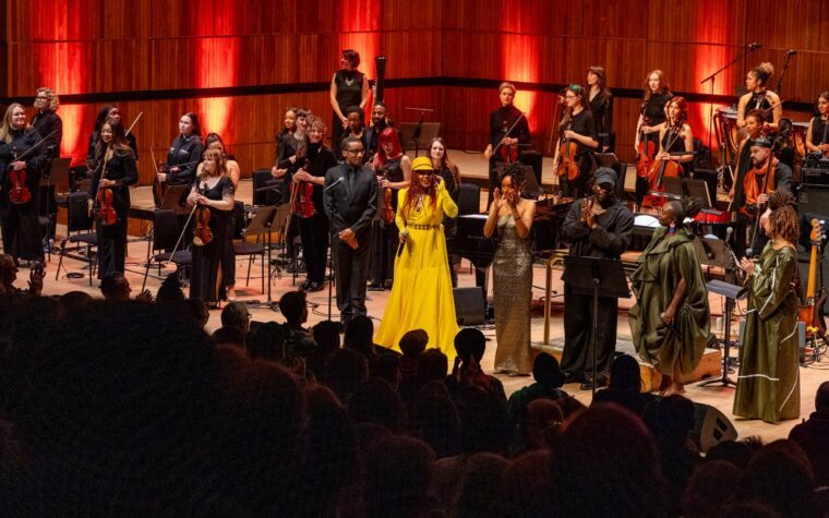 Regardez Laura Mvula, Corinne Bailey Rae et plus encore sur 'Mississipi Goddam' 'London Tribute Regardez Laura Mvula, Corinne Bailey Rae et plus encore sur 'Mississipi Goddam' 'London Tribute