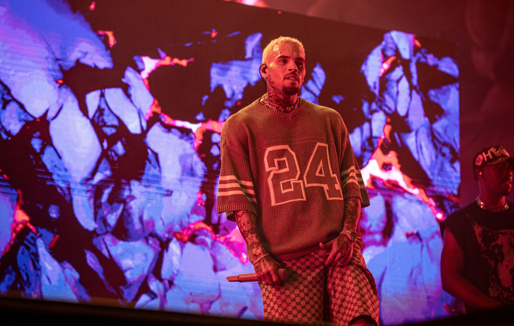 Chris Brown se produit au stade FNB le 14 décembre 2024